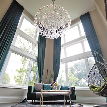 Modernized Five Bedroom Villa Richmond Hill Eksteriør bilde