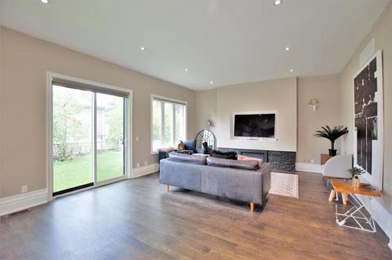 Modernized Five Bedroom Villa Richmond Hill Eksteriør bilde